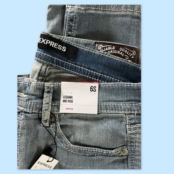 Mid Rise Light Wash Stretch Jean Leggings - Picture 2 of 3